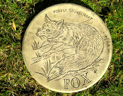 Garden stepping stones fox - stepping,