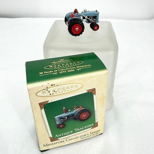Hallmark keepsake ornament - keepsake,