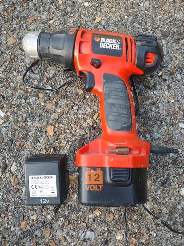 Black decker drill - black,
