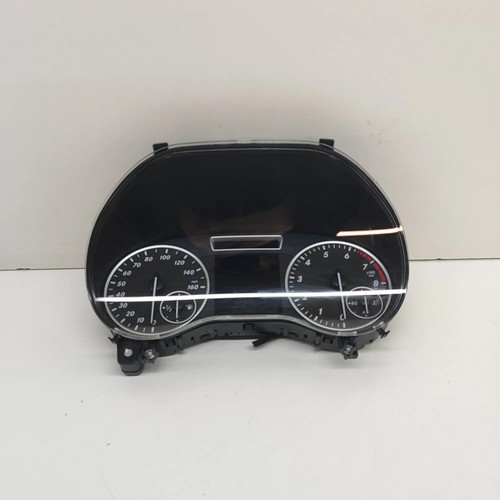 Mercedes benz w176 - a,