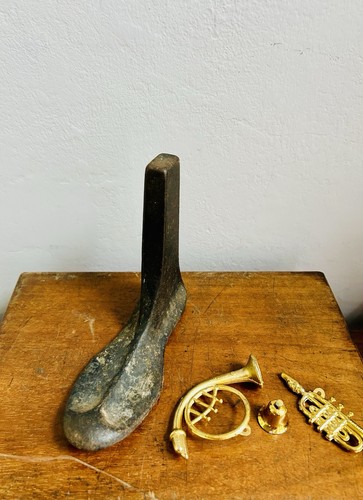 Lovely vintage cast iron - vintage,