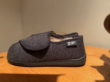 LONG BAY MENS SLIPPERS NEW,UK7,HOOK & LOOP FASTENING,COLOUR CHARCOAL