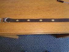 DOG COLLAR BROWN LEATHER WITH BEES ATTACHED NECK SIZE 15-19 INCHES