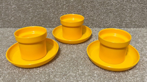 Egg cups saucers 3 - egg,