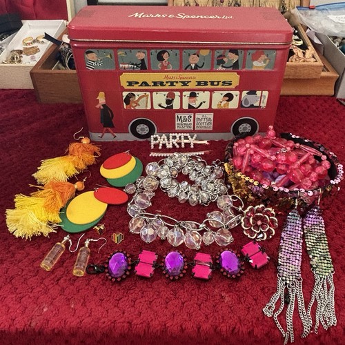 Costume jewelry mixed lot 15 - lot,
