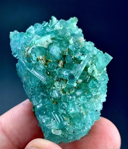 138 carat paraiba tourmaline - 138,