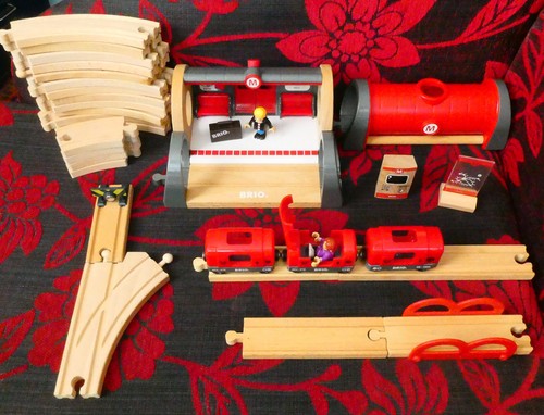 Brio metro railway train set - railway, +