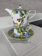 The Leonardo Collection Coffee /Tea Pot Cup and Saucer Bone China Vintage 1990s