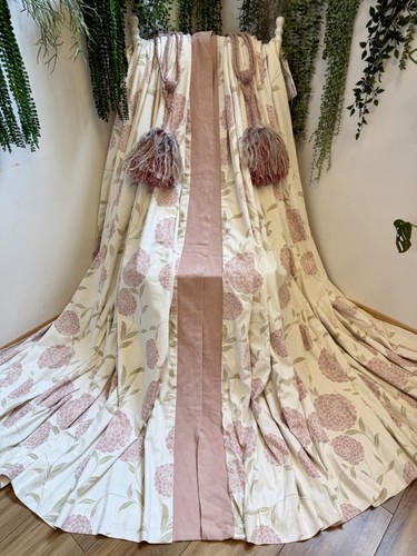 Laura ashley erin - laura, chalk