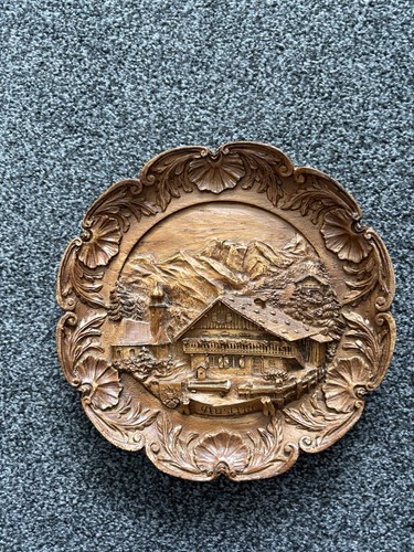 Wall plate - wall, plate.
