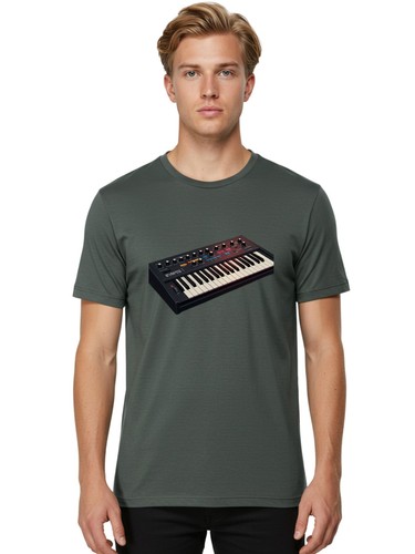 Minimoog synthesizer mens - minimoog-synthesizer,