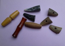 8 VINTAGE COAT/JACKET TOGGLES. 5 FAUX HORN.3 WOOD. 