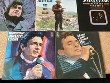 COLLECTION OF JOHNNY CASH RECORD ALBUMS