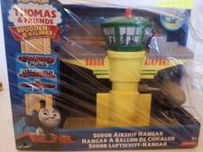 Thomas & Friends Wooden Railway Train Set Sodor Airship Hanger Fisher-Price BNIB