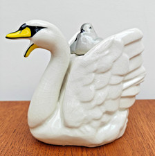 White Swan & Signets Ornamental Collectable Novelty Teapot - Paul Cardew - VGC