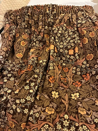 William morris blackthorn - morris,