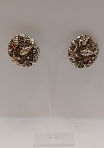 Large silver colour round - large,