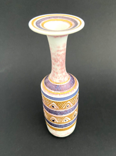 Mary rich studio pottery - a,
