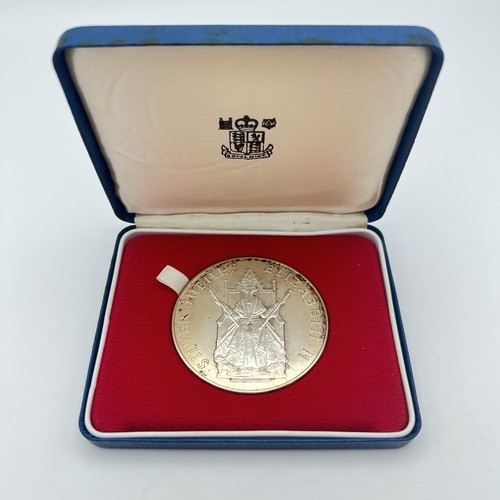 1977 royal mint silver - 1977,