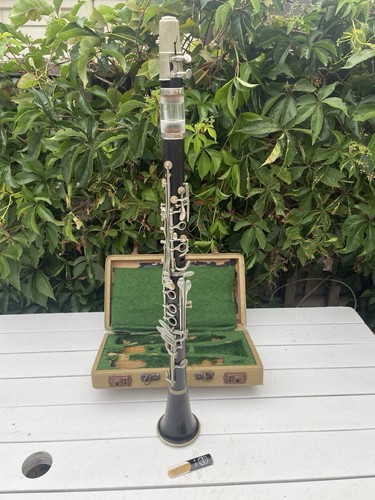 Antique wooden clarinet - bb,