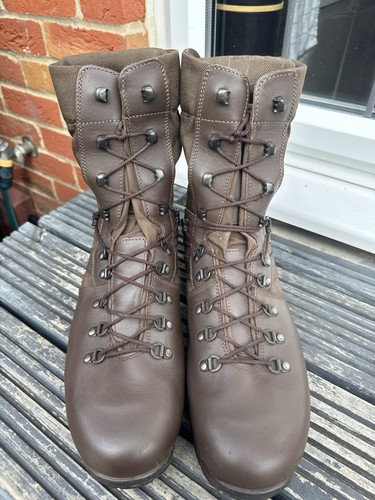 British army altberg sneeker - army,