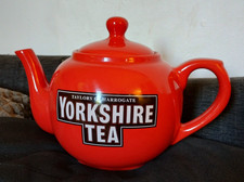 Yorkshire Tea Red Tea Pot in good Condition 