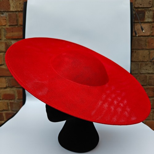 Red large fascinator - large,