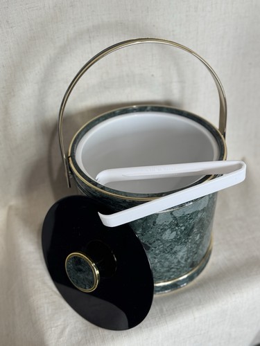 Green colored ice - ice, bucket mcm