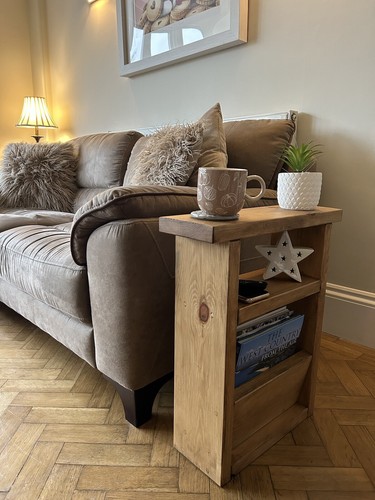 Small end sofa - of, book