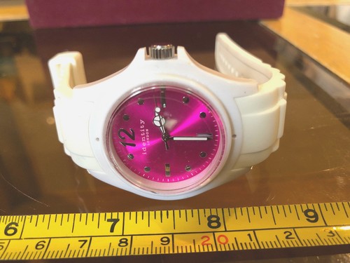 Watch wristwatch identity - wristwatch,