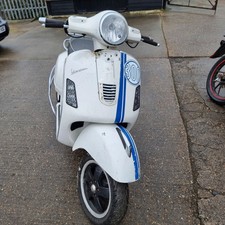 Breaking.... Vespa 2011 300cc