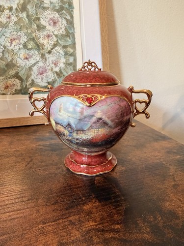 Vintage heirloom music box - vintage,