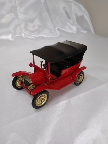 Models yesteryear 1911 ford - models,