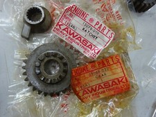 KAWASAKI NOS KICK START GEAR &
