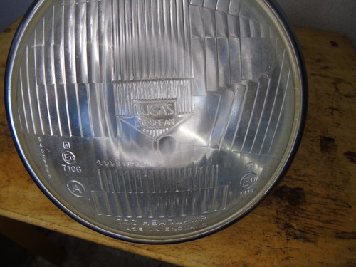 Triumph t140 headlight lucas - triumph,