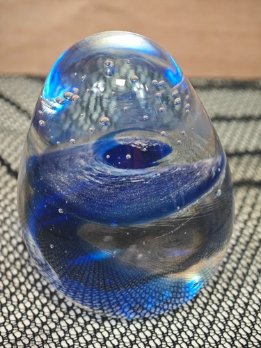 Paper weights blue - x, 2
