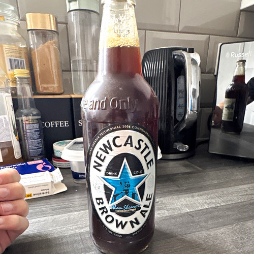 Newcastle brown ale 550ml - newcastle,