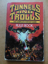 Tunnels and Trolls The Complete Fantasy Game Rule Book Corgi Ken St Andre 1986
