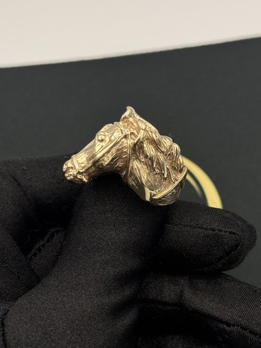9ct gold horse - horse, 20.9