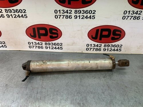 Air actuator lift ram x - lift,