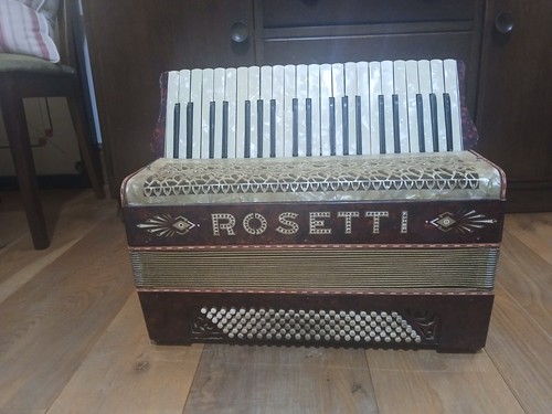 Rosetti 128 bass accordion - 128,