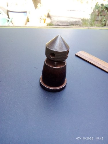 Engineers machinist screw - machinist.,