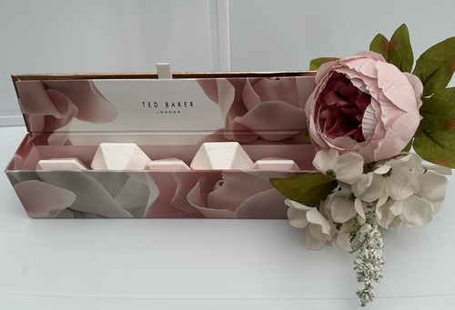 Ted baker pampered petals - ted,