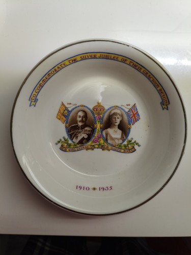 Vinted commemorative plate - vinted, and