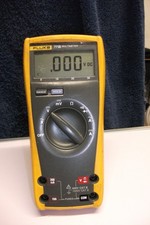 fluke 77series III  Auto ranging  fully working  multimeter 