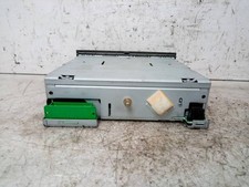8200505121A Audio System