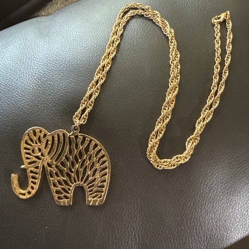 Vintage elephant pendant - vintage,