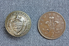 Eastbourne Borough Police 24mm white metal 'Coat of Arms' jacket/coat button