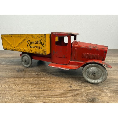 Metalcraft sunshine biscuits - metalcraft,