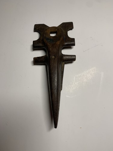 Vintage antique ford - ford, sickle